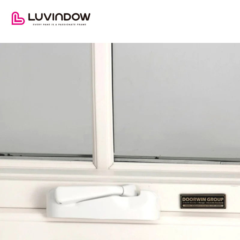 California Aluminum Clad Wood Bay & Bow Window Excellent Performance on The Heat-Insulation, Sound Proof, and Air Tightness - China Solid Oak Wood Window, Casement Window