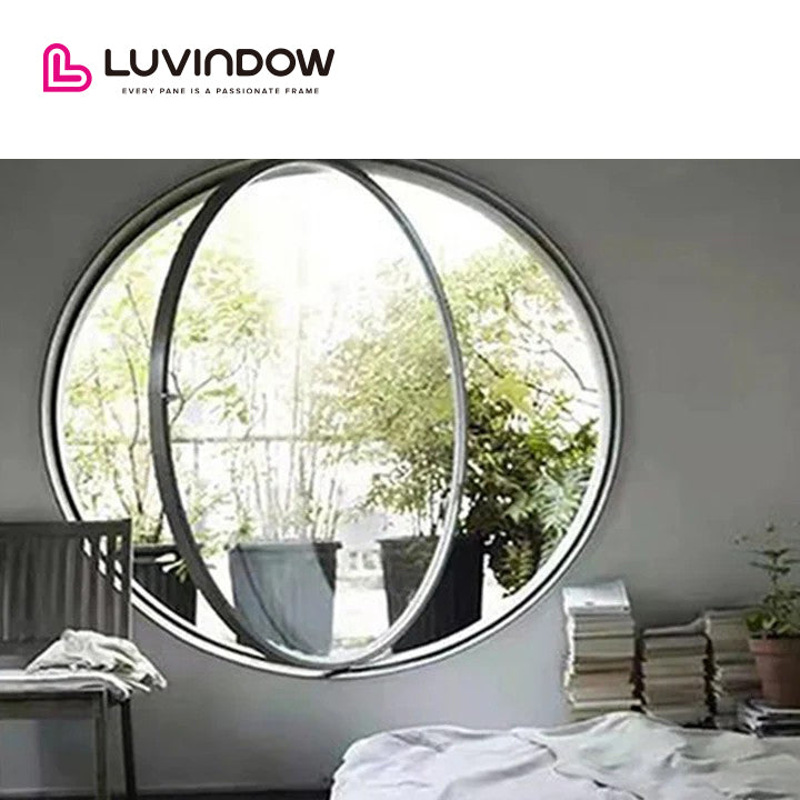 Irregular circular windows with grids