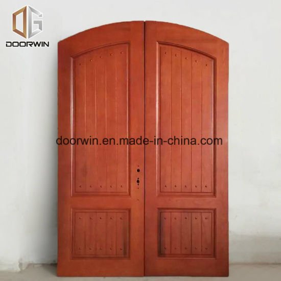 Red Oak Wood Front Entrance Door with Copper Nail - China Oak Solid Doors, Swing Entry Door - Doorwin Group Windows & Doors