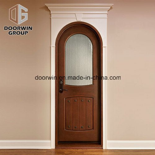 Round Top Glass Panels and Grilles Design Door with Oak/Teak/Knotty Alder Main Gate Designs Hotel Sliding Barn Door - China Main Gate Designs, Hotel Sliding Barn Door - Doorwin Group Windows & Doors
